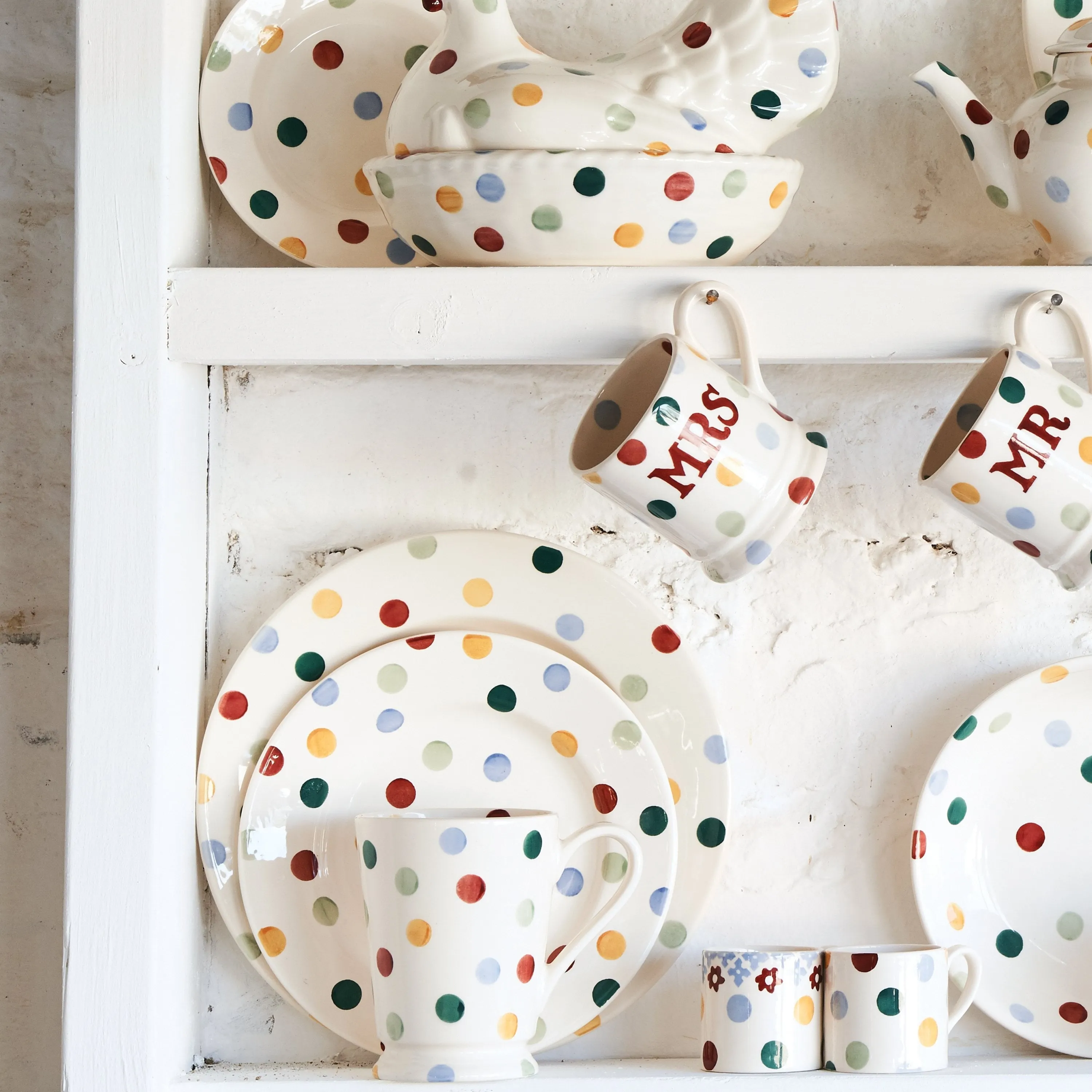 Seconds Polka Dot 10 1/2 Inch Plate